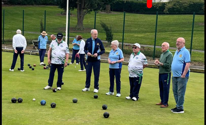 Outdoor bowling competition